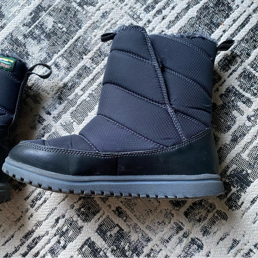 L.L. Bean Ultralight Kids Charcoal Snow Boots Size 2 - Picture 3 of 10